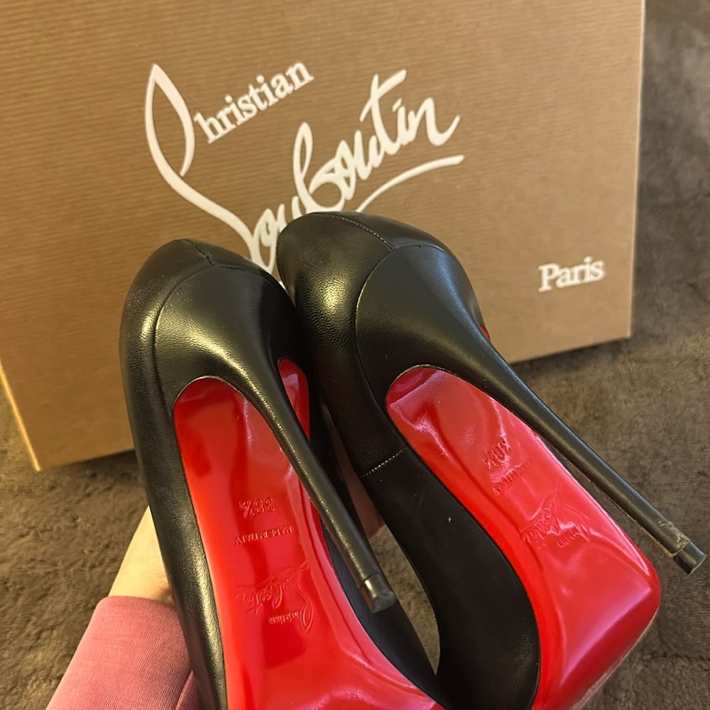 Louboutin So Kate 120mm